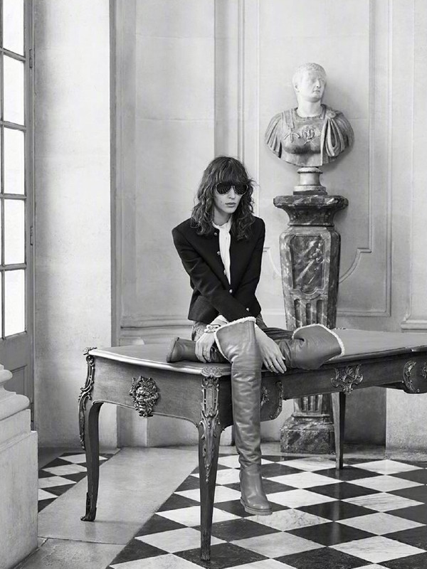 赛琳女装2022秋冬季黑色西装