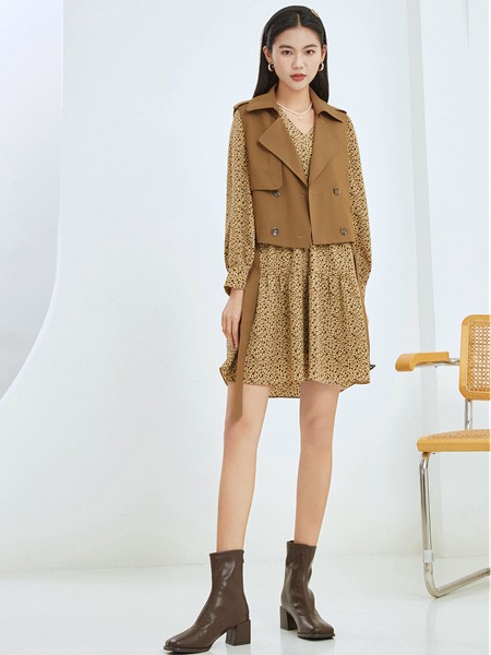 朵以女装2022秋冬季棕色衬衫裙