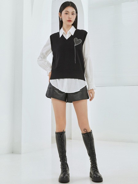 朵以女装2022秋冬季白色衬衫