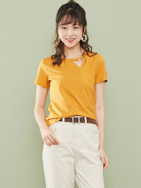 爱依服女装2022秋冬季黄色T恤