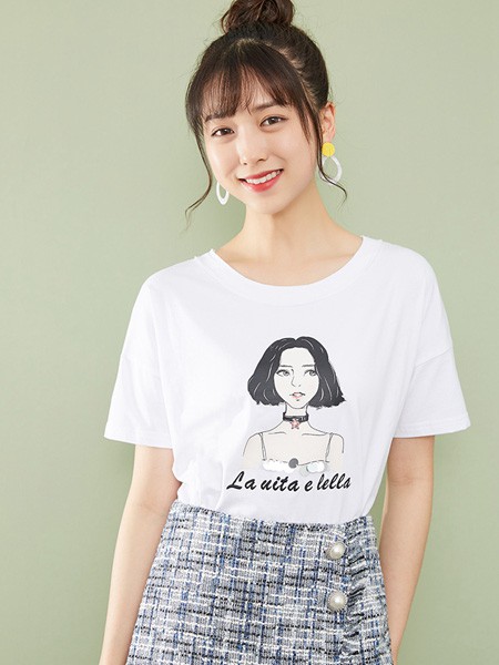 爱依服女装2022秋冬季白色T恤