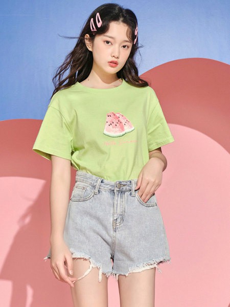 爱依服女装2022秋冬季绿色T恤