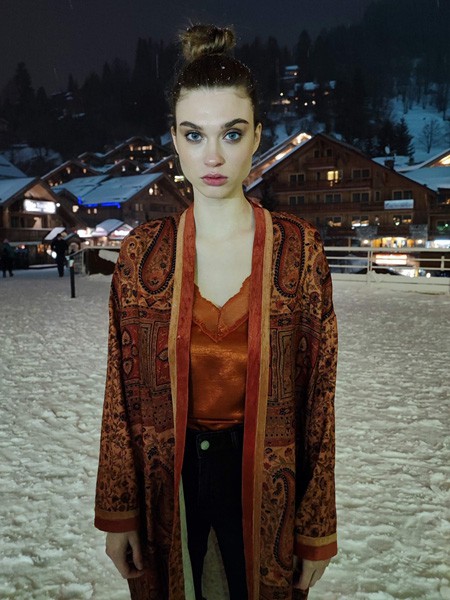 思忆说女装2022秋冬季橙色背心