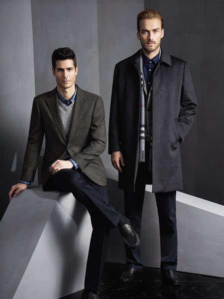 罗茜奥2022秋冬季黑色大衣