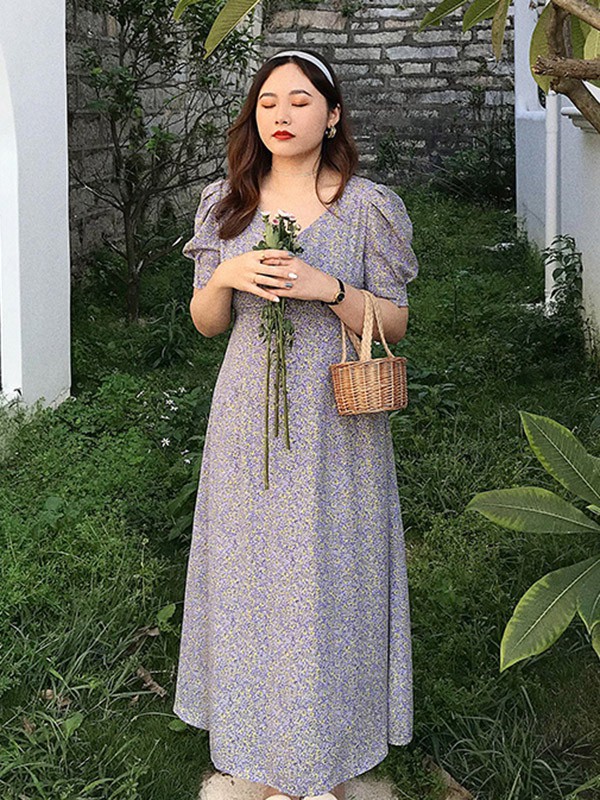 摩妮卡2023春夏季灰色连衣裙