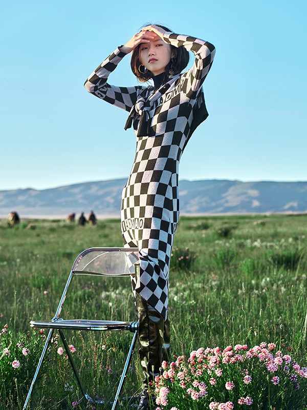 N2022秋冬季白色连衣裙