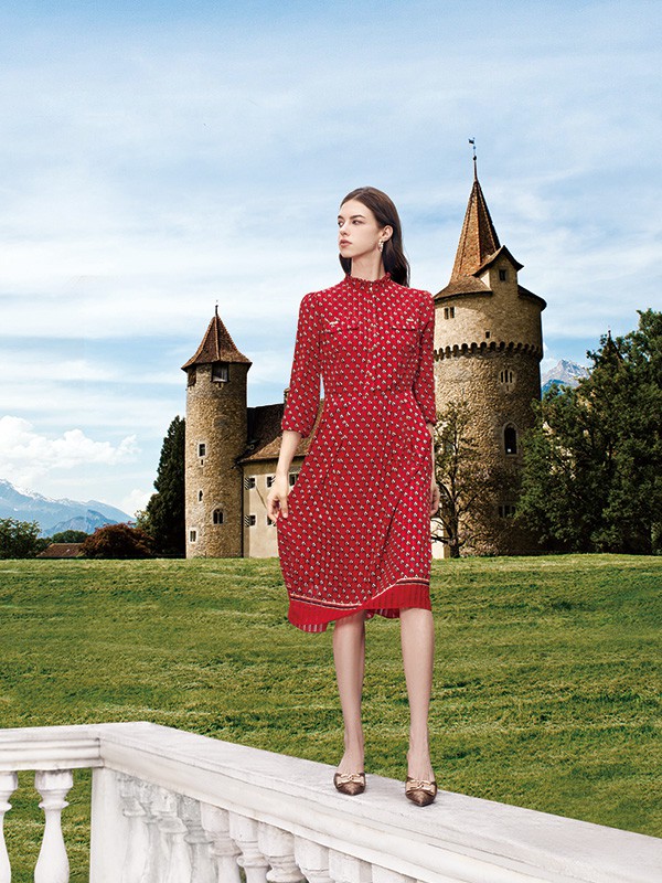 若岚菲2023春夏季红色连衣裙