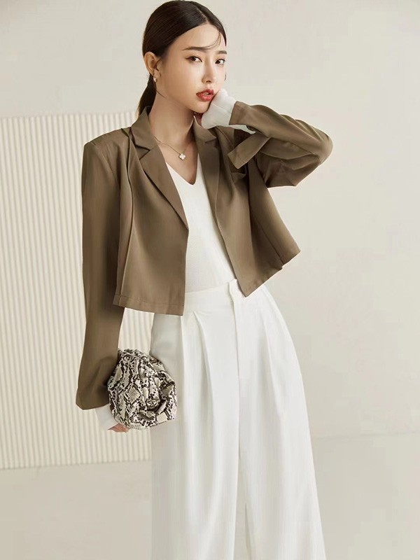 简诣2023春夏季白色连衣裙