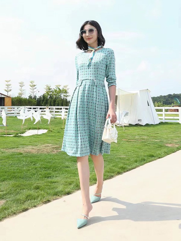 若岚菲女装2023春夏季绿色连衣裙