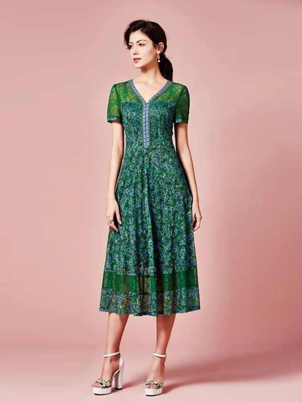 婉熙2023春夏季绿色连衣裙