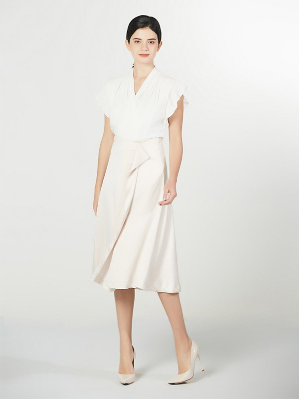 LynFong女装2023春夏季白色上衣