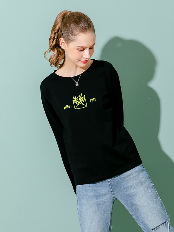 语格2023春夏季黑色T恤