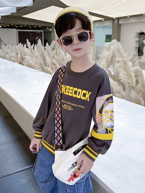 宝贝亨亨童装2023春夏季咖啡色T恤