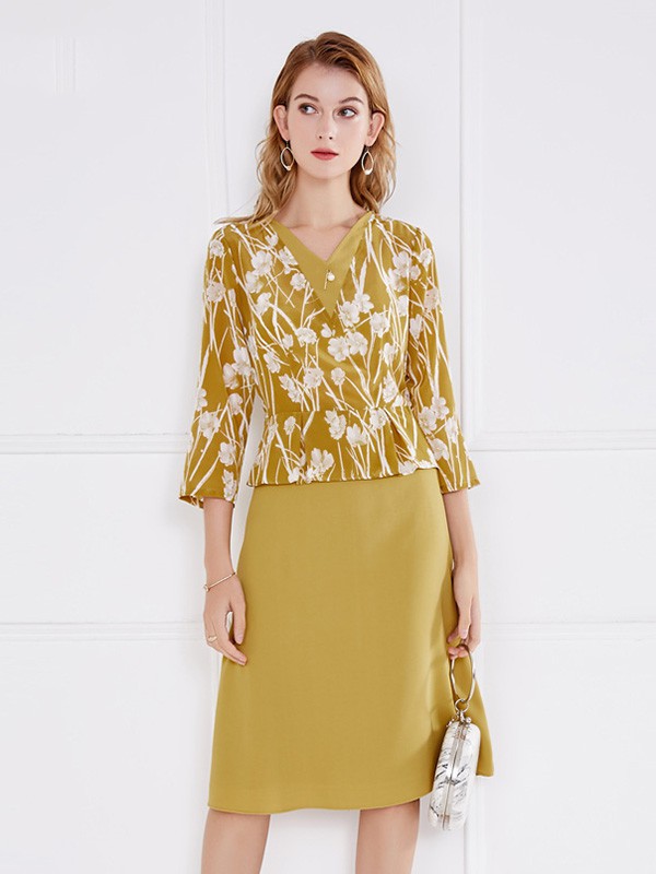 李红国际女装2023春夏季黄色半身裙