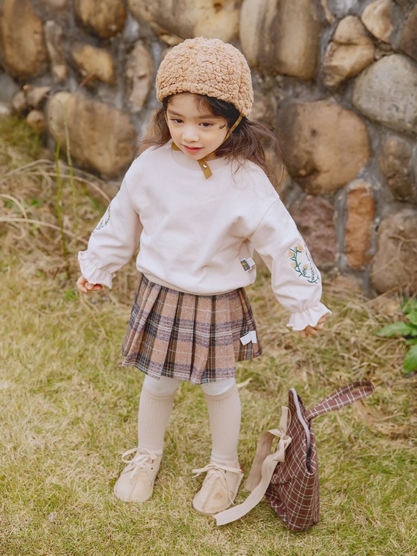 森点童装2022秋冬季棕色百褶裙