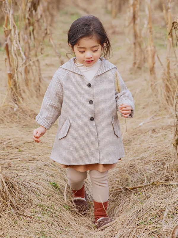 森点童装2022秋冬季白色大衣