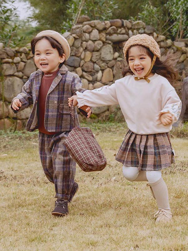 森点童装2022秋冬季棕色短裙