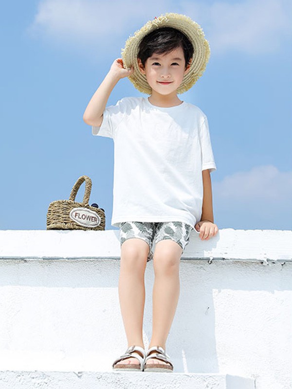 YEAJOGOR童装2023春夏季白色T恤