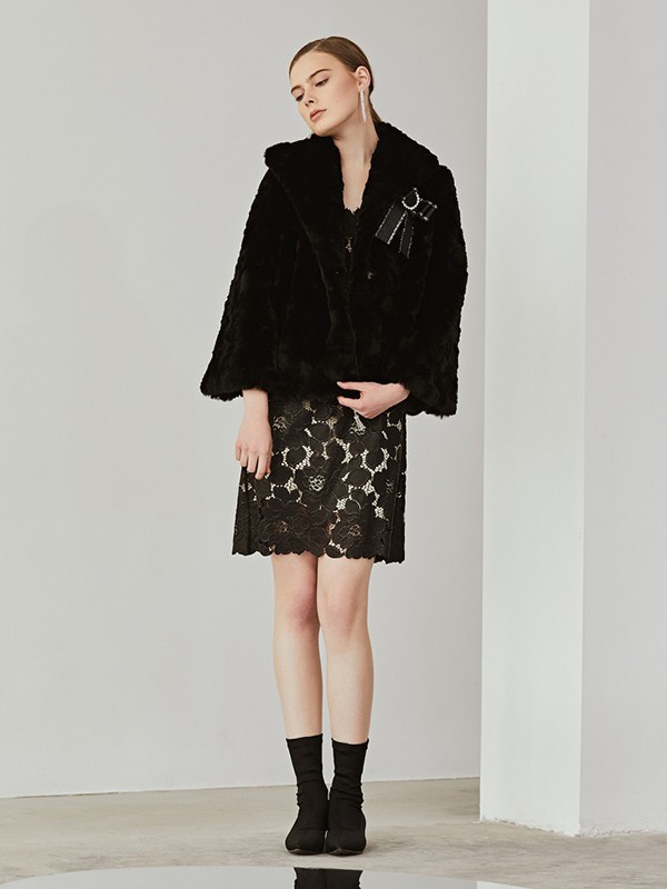 妙宴女装2023春夏季黑色大衣