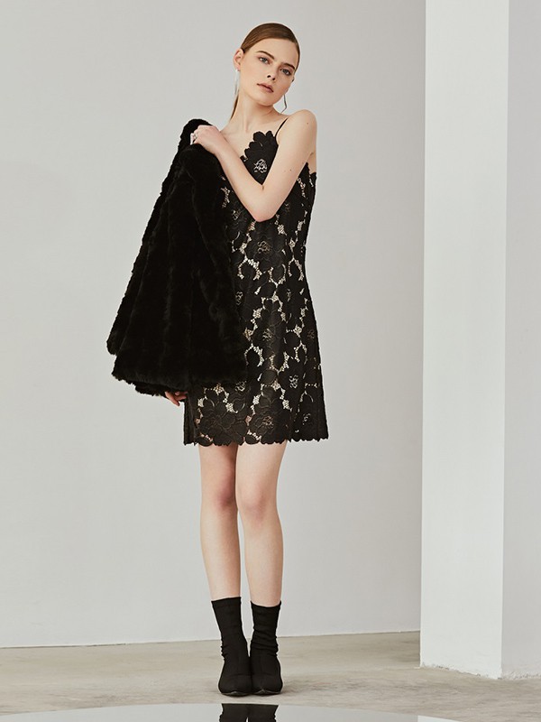 妙宴女装2023春夏季黑色连衣裙