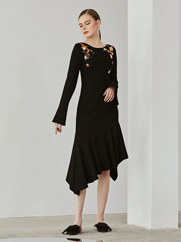 妙宴女装2023春夏季黑色连衣裙