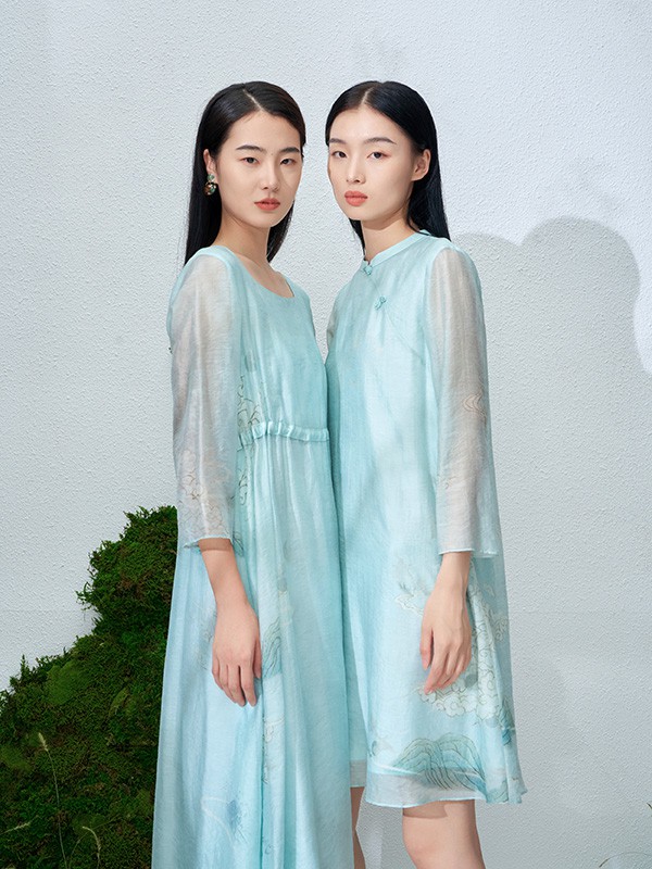 迪凯女装2023春夏季蓝色连衣裙