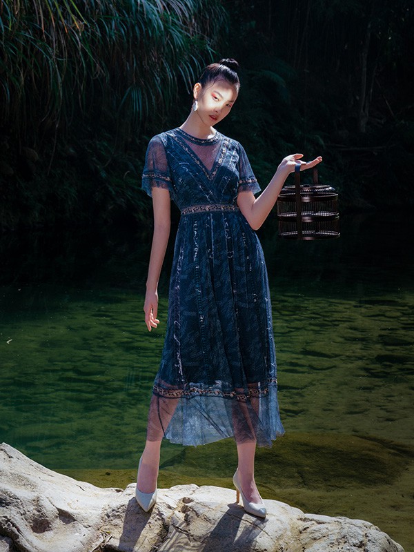 DSTK女装2023春夏季藏蓝色连衣裙