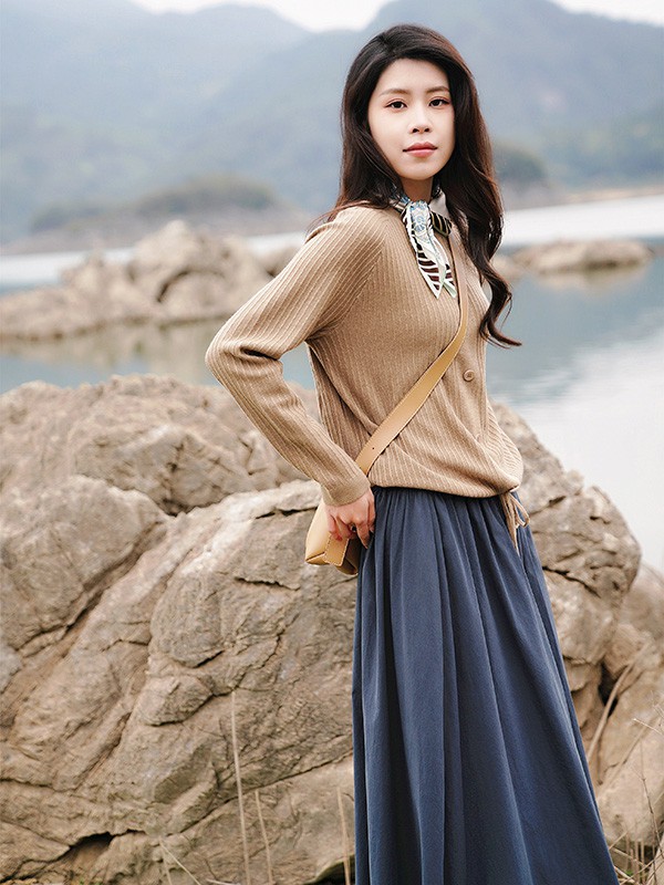 底色女装2023春夏季藏蓝色长裙