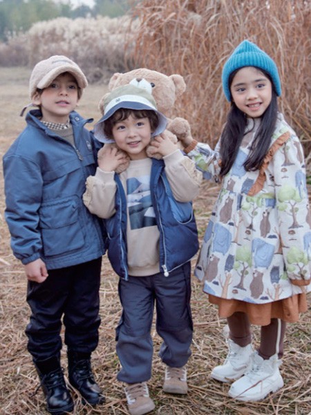 森虎儿童装2022秋冬季白色连衣裙