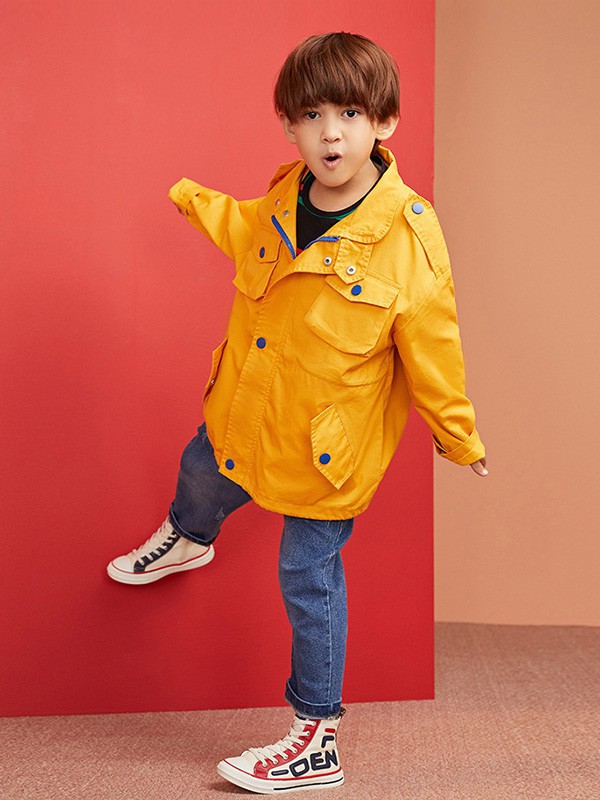 小虎帕蒂童装2023春夏季黄色风衣