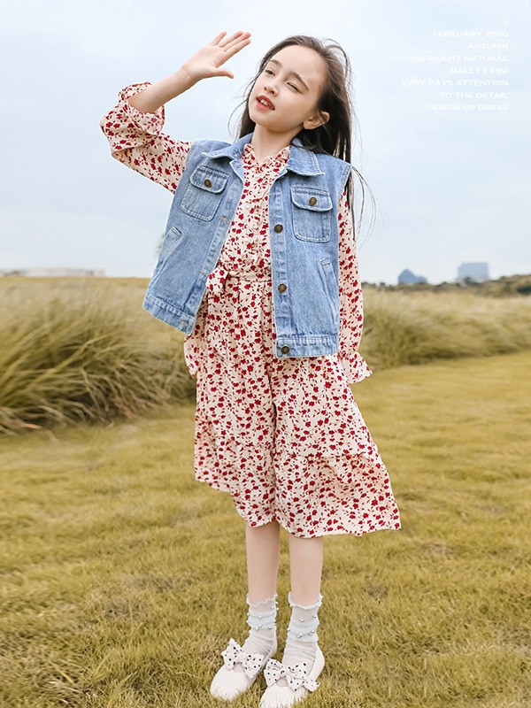 小叮尤尤童装2023春夏季粉色连衣裙