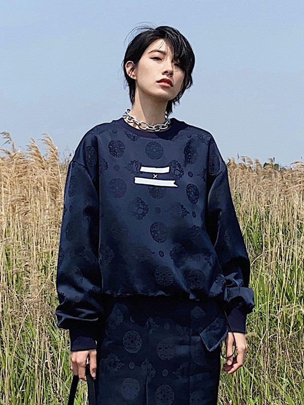 有尾女装2023春夏季黑色T恤