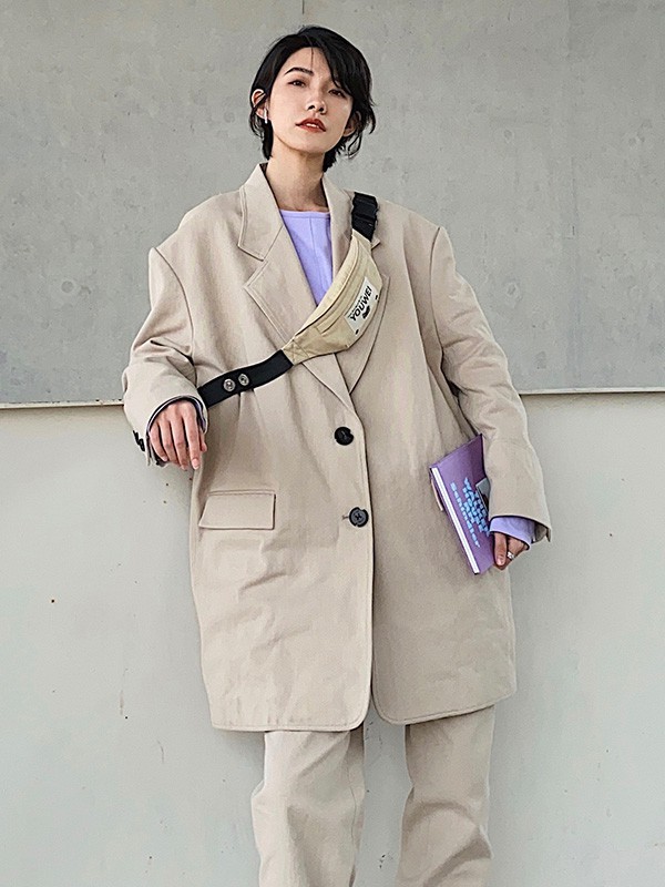 有尾女装2023春夏季米色大衣