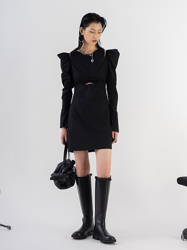 凹合女装2023春夏季黑色短裙
