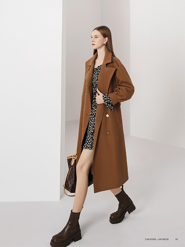 亮点国际女装2023秋冬季咖啡色大衣