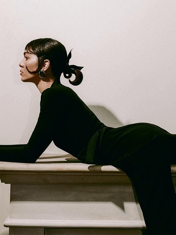 C’ESTLILITH女装2023春夏季黑色连衣裙