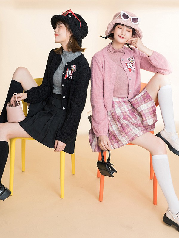 凯莉欧女装2022秋冬季粉色百褶裙