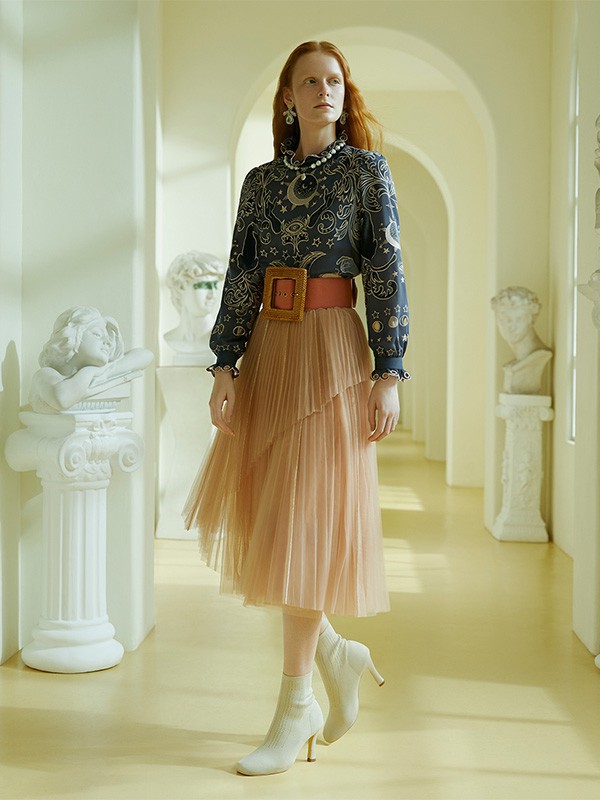 米岫2022秋冬季棕色纱裙