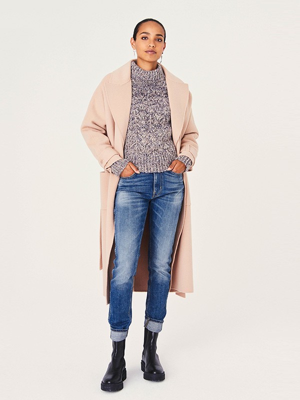 巴安斯女装2022秋冬季裸色大衣