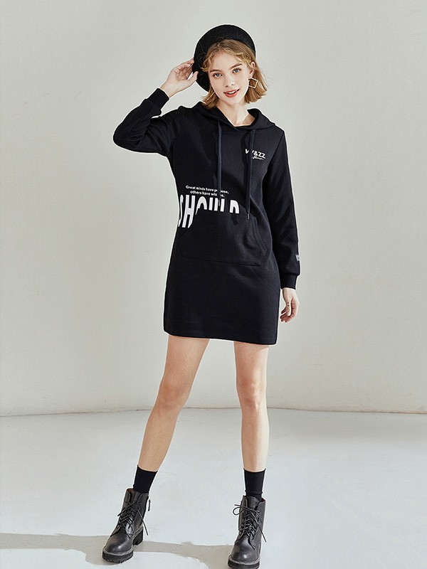 法曼斯2023春夏季黑色卫衣裙