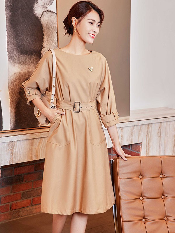 姚领女装2023春夏季卡其色连衣裙