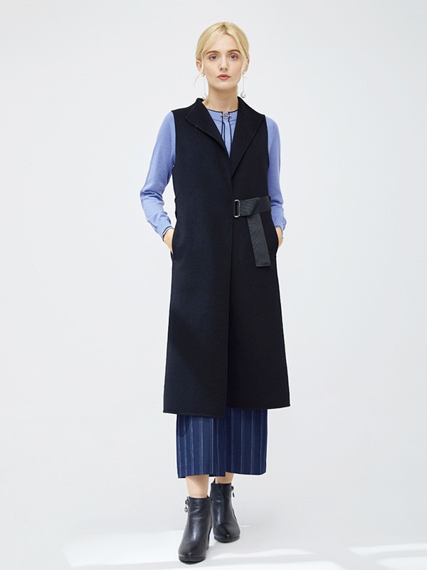 曼哈芙女装2022秋冬季蓝色毛衣