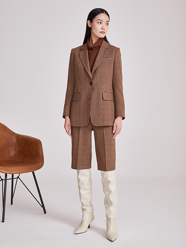 西嘉女装2022秋冬季驼色短裤