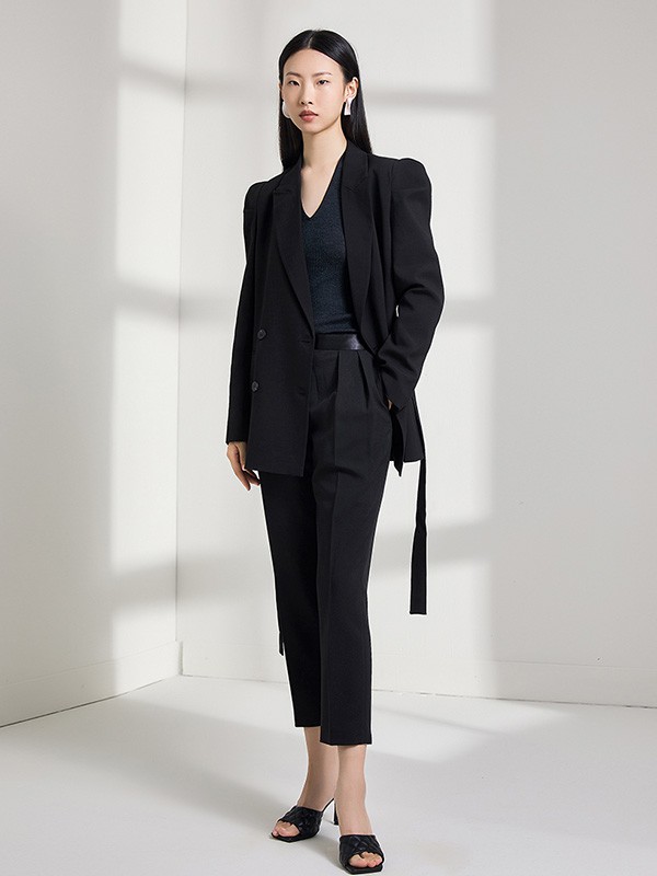 西嘉女装2022秋冬季黑色大衣