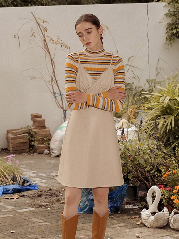 ISISLOVE女装2023春夏季米色吊带裙