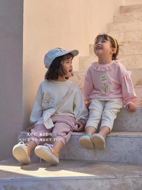 哆咪印像2023春夏季白色T恤