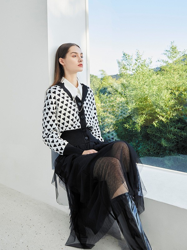 欧莎莉格2023春夏季白色衬衫