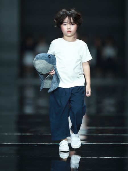 尼可2023春夏季白色T恤