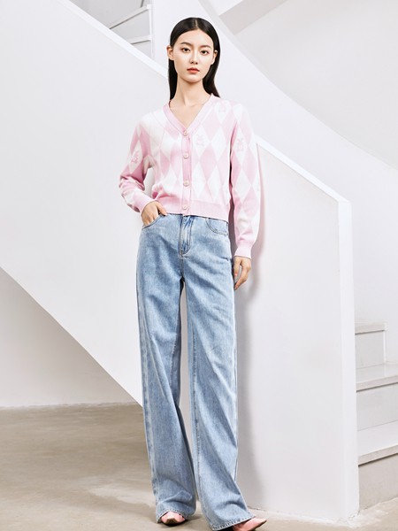 香影女装2023春夏季粉色针织衫