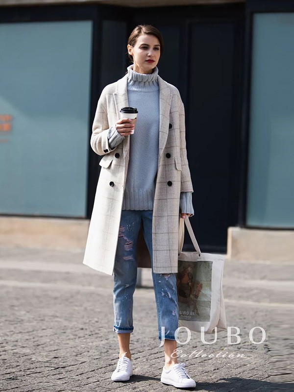 玖帛2022秋冬季米色大衣